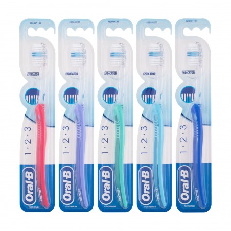 Oral-B Indicator 1°2°3 35mm Χειροκίνητη Οδοντόβουρτσα Μέτρια με Θήκη ΓΑΛΑΖΙΟ, 1 τεμάχιο